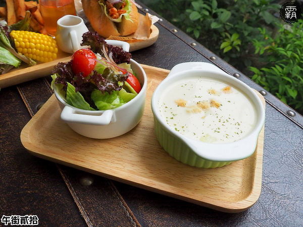 午街貳拾： 午街貳拾，澎湃早午餐，繽紛配色營養均衡，還有舒適慵懶的環境！