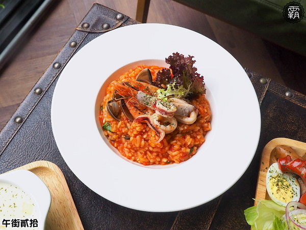 午街貳拾： 午街貳拾，澎湃早午餐，繽紛配色營養均衡，還有舒適慵懶的環境！