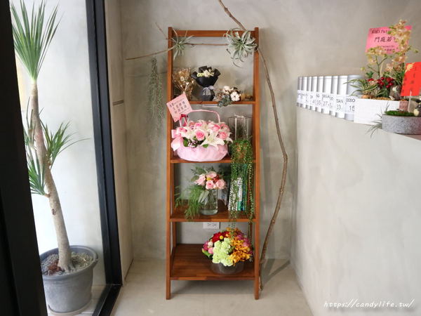 KAKA Pâtisserie・法式甜點・外燴:台中美食│KAKA Pâtisserie・法式甜點・外燴〃隱身在弄裡的可愛法式甜點,mini小塔可愛又好吃~