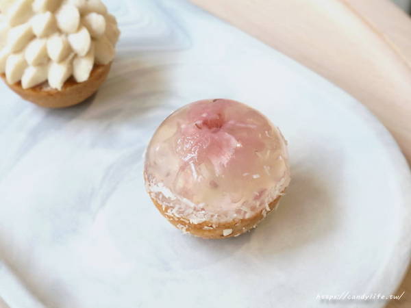 KAKA Pâtisserie・法式甜點・外燴:台中美食│KAKA Pâtisserie・法式甜點・外燴〃隱身在弄裡的可愛法式甜點,mini小塔可愛又好吃~