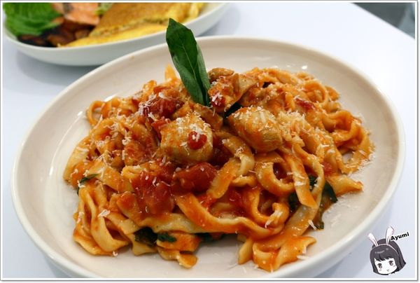 黑犬 Black Doggy：[食記]►台北士林區◄超人氣漫畫風格餐廳－黑犬BLACK DOGGY /舒芙蕾歐姆蛋系列/日式舒芙蕾/小犬氣泡飲/奶油空心餅