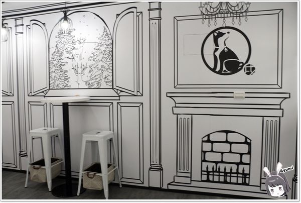 黑犬 Black Doggy：[食記]►台北士林區◄超人氣漫畫風格餐廳－黑犬BLACK DOGGY /舒芙蕾歐姆蛋系列/日式舒芙蕾/小犬氣泡飲/奶油空心餅