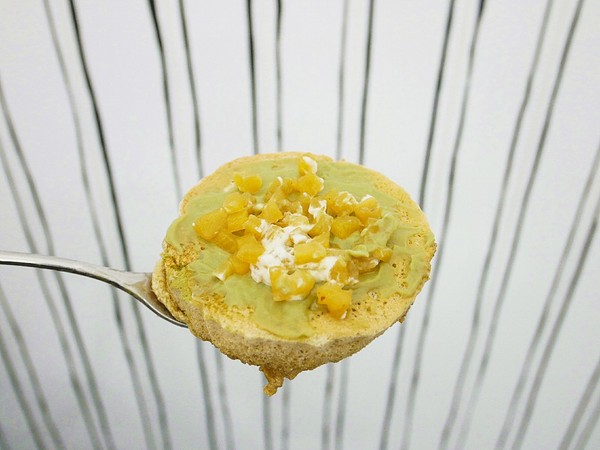 黑犬 Black Doggy：黑犬 Black Doggy-台北士林韓系漫畫咖啡館  黑白色系交織出拍不完的美圖  餐點不馬虎  從外形到味道都吸引人