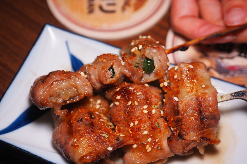 破千google評論4.8高分,隱身通化街夜市裡的人氣串燒居酒屋,捷運信義安和站美食推薦♥樂氣串燒居酒屋♥