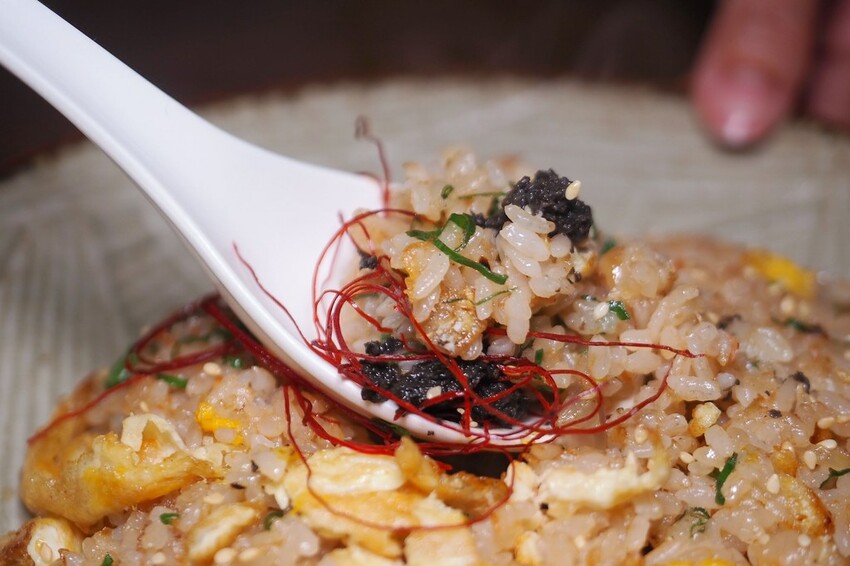 破千google評論4.8高分,隱身通化街夜市裡的人氣串燒居酒屋,捷運信義安和站美食推薦♥樂氣串燒居酒屋♥