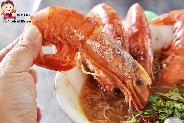 台南北區美食-台中楊大腸蚵仔蝦仁麵線-隱藏版天使紅蝦麵線太浮誇,IG火紅打卡排隊美食 @民宿女王芽月-美食.旅遊.全台趴趴走