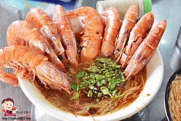 台南北區美食-台中楊大腸蚵仔蝦仁麵線-隱藏版天使紅蝦麵線太浮誇,IG火紅打卡排隊美食 @民宿女王芽月-美食.旅遊.全台趴趴走