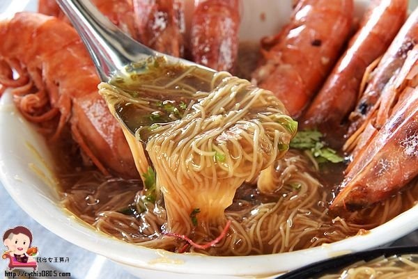 台南北區美食-台中楊大腸蚵仔蝦仁麵線-隱藏版天使紅蝦麵線太浮誇,IG火紅打卡排隊美食 @民宿女王芽月-美食.旅遊.全台趴趴走