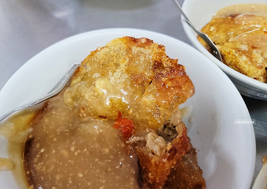 在地老饕帶路!!台中50年肉圓老店營業到凌晨1點,酥脆外皮彈牙不油膩,一吃就上癮的好滋味!!