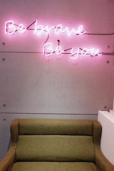 【食記】台北・信義安和站｜在繁忙快速的步調中，找尋「慢」和「享受」・三%比率咖啡・甜點又美又平價且處處有插座