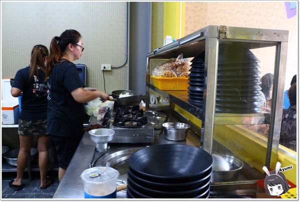 劉妹鍋燒意麵(大通總店)：[食記]►台南歸仁區◄劉妹鍋燒意麵/味噌龍蝦/豪華海鮮/平價隱藏版美食/多種口味選擇多