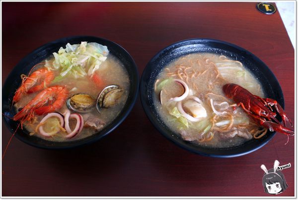 劉妹鍋燒意麵(大通總店)：[食記]►台南歸仁區◄劉妹鍋燒意麵/味噌龍蝦/豪華海鮮/平價隱藏版美食/多種口味選擇多