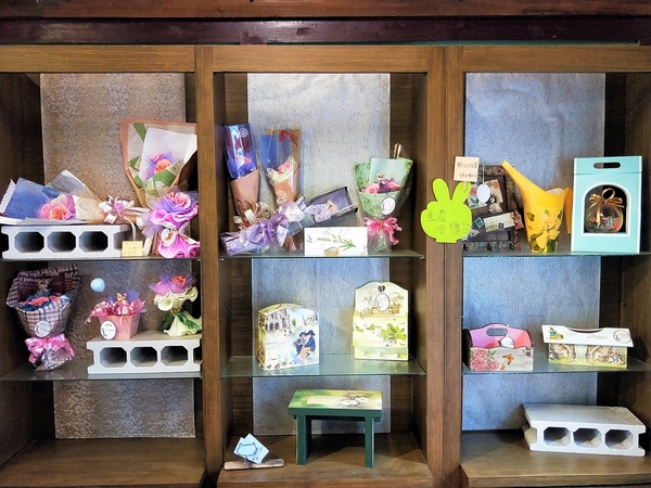 蜜餞物產館:【台南安平區景點】蜜餞物產館~懷舊傳統三合院建築 結合在地當季水果製成 手作創新精品小物