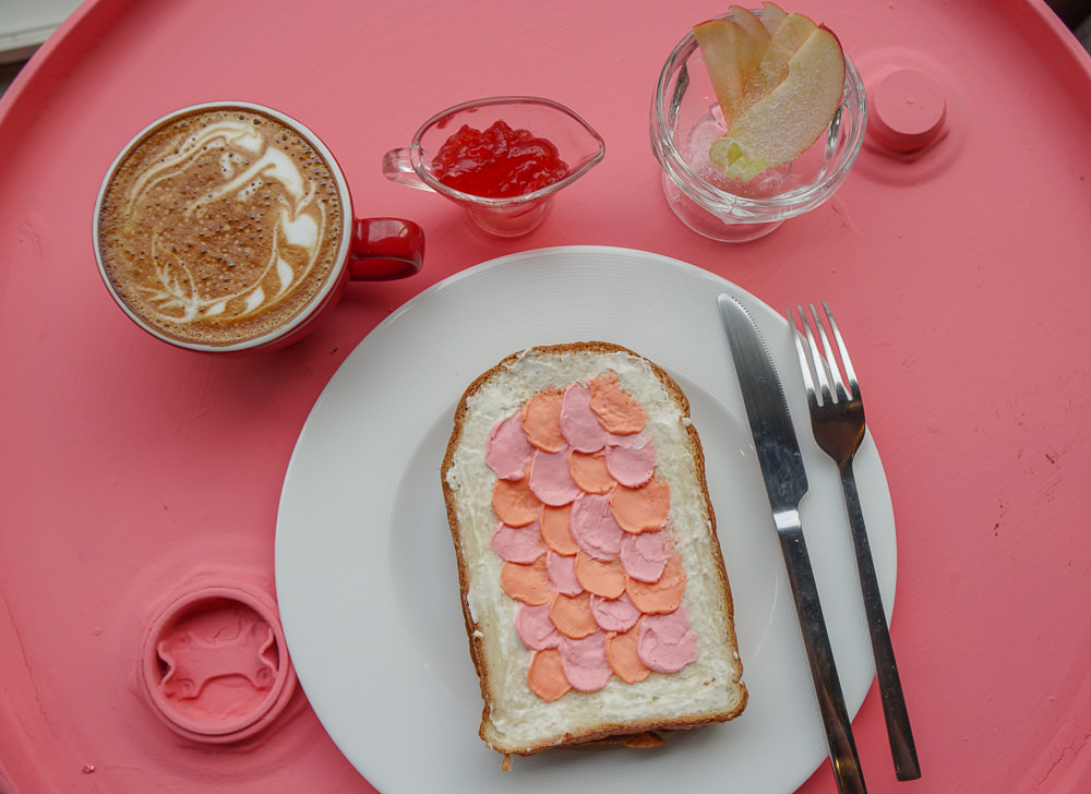 [高雄]Nol-Ja Korean cafe韓式咖啡空間-好美好吃限量油畫吐司!絕對粉紅系網美咖啡店 - 美食好芃友