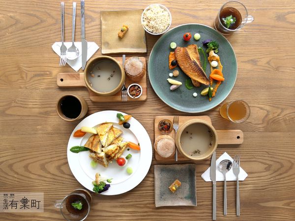 【台中西區美食】鹿窯菇事所good thing:以菇入菜特色主題餐廳,香冬菇紅茶甘醇美味,台灣本土品牌在地食材使用,交通方便近台中美術館