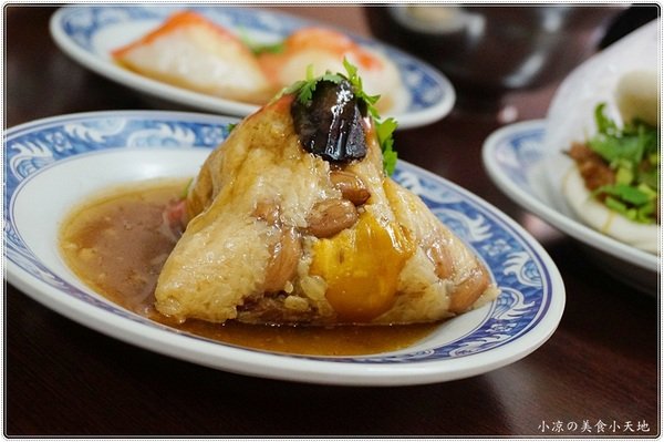 奇珍肉圓:台中北區』奇珍肉圓║在地銅板小吃,純手工清蒸肉圓+濃醇四神湯,吃不膩的鄉土好滋味