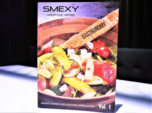 SMEXY 音樂餐廳:【食記】台北-中山國中捷運 燈光美氣氛佳SMEXY酒吧,早午餐 / 商業午餐 / 下午茶 超值豐富好食在文末影音介紹