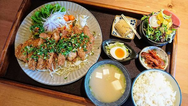 30581946_1843312179033796_1055360802787164160_n