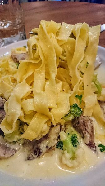 30706066_1844571338907880_5829616405724528640_n