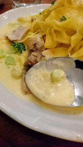 30623947_1844572075574473_471551193936560128_n