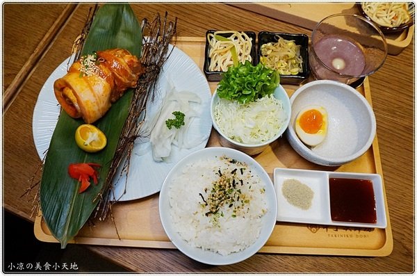 牛丁次郎坊x深夜裡的和魂燒肉丼x大里旗艦店：台中大里』牛丁次郎坊║食尚玩家推薦，肉控必吃平價燒肉丼飯，職人定食超人氣美味定食!