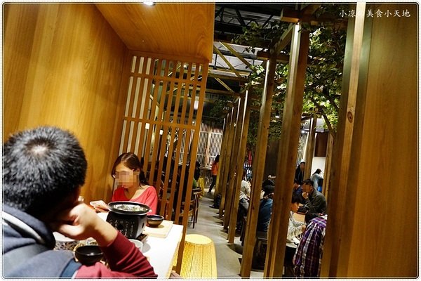 牛丁次郎坊x深夜裡的和魂燒肉丼x大里旗艦店：台中大里』牛丁次郎坊║食尚玩家推薦，肉控必吃平價燒肉丼飯，職人定食超人氣美味定食!