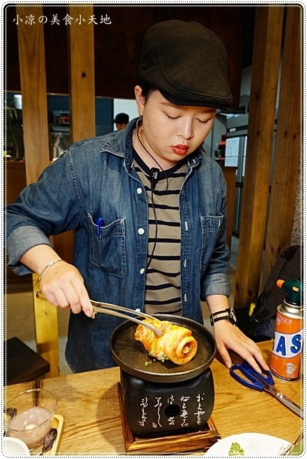 牛丁次郎坊x深夜裡的和魂燒肉丼x大里旗艦店：台中大里』牛丁次郎坊║食尚玩家推薦，肉控必吃平價燒肉丼飯，職人定食超人氣美味定食!