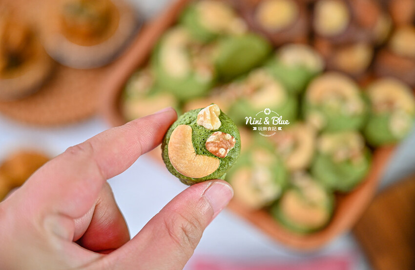 台中捷運美食推薦，不限時下午茶，居然內藏旋轉木馬，多款伴手禮可挑選 -妮妮布魯