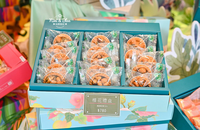 台中捷運美食推薦，不限時下午茶，居然內藏旋轉木馬，多款伴手禮可挑選 -妮妮布魯