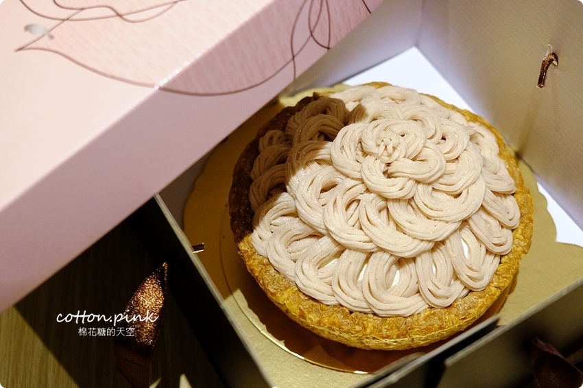 台中母親節蛋糕推薦|義式冰淇淋蛋糕專賣店-法雅花園甜點，隱藏版芋馨派只賣母親節錯過等明年