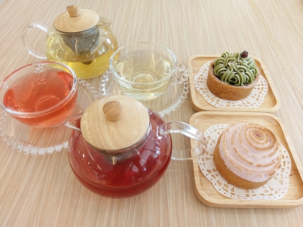 法雅幸福旗艦概念店:法雅幸福旗艦概念店-文心路上氣質美店 輕食、甜點、冰品應有盡有 空間設計感十足 還有小朋友瘋狂的旋轉木馬 太狂