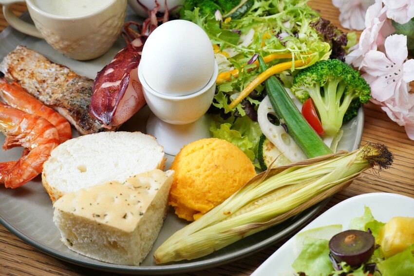 台中市西屯區義式冰淇淋蛋糕、義式冰淇淋口味超豐富!還能吃到早午餐,新品咖啡椰奶冰沙更是必點!