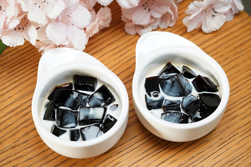 台中市西屯區義式冰淇淋蛋糕、義式冰淇淋口味超豐富!還能吃到早午餐,新品咖啡椰奶冰沙更是必點!