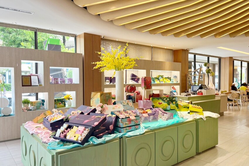 台中市西屯區義式冰淇淋蛋糕、義式冰淇淋口味超豐富!還能吃到早午餐,新品咖啡椰奶冰沙更是必點!