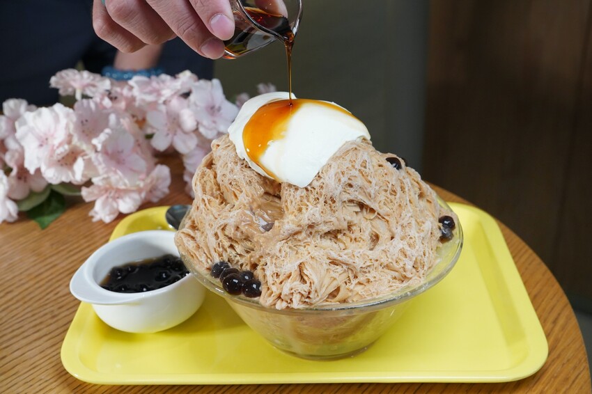 台中市西屯區義式冰淇淋蛋糕、義式冰淇淋口味超豐富!還能吃到早午餐,新品咖啡椰奶冰沙更是必點!