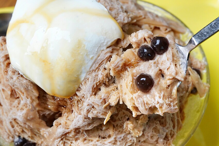 台中市西屯區義式冰淇淋蛋糕、義式冰淇淋口味超豐富!還能吃到早午餐,新品咖啡椰奶冰沙更是必點!