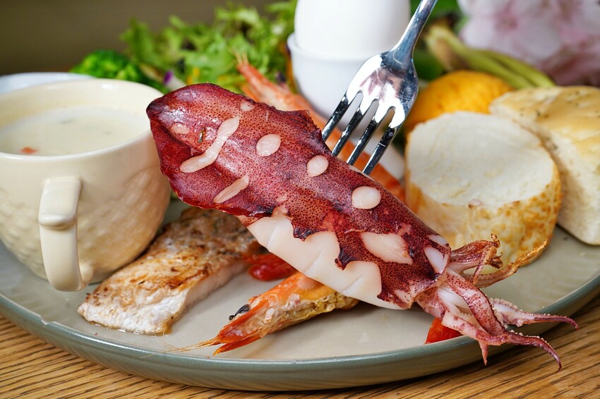 台中市西屯區義式冰淇淋蛋糕、義式冰淇淋口味超豐富!還能吃到早午餐,新品咖啡椰奶冰沙更是必點!