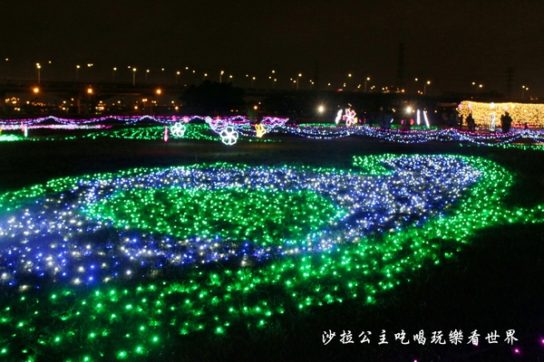 板橋蝴蝶公園：板橋景點/夜景『蝴蝶公園』9萬隻風車/光雕蝴蝶地景/IG打卡熱點/江子翠橫移門