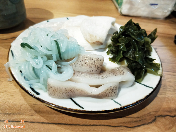 和食さとWashoku SATO:CT Travel●新北淡水和食さとWashoku SATO。高CP值的日式鍋物吃到飽。餐點選擇超豐富!