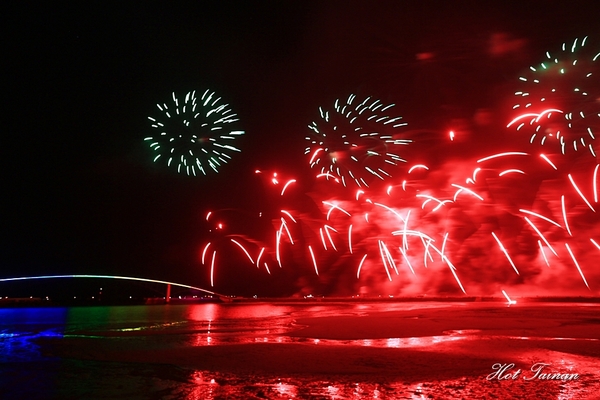 澎湖觀音亭親水遊憩區:【澎湖景點】2018澎湖國際海上花火節拍攝小攻略,一起來賞煙火吧!