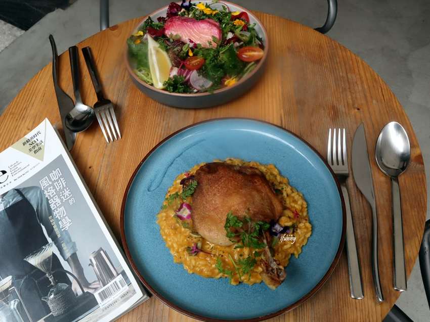 [西門站]Settled Cafe~香港冠軍咖啡豆Cupping Room Coffee Roasters/有餐廳水準的餐點/西門舊時文化區新亮點 - ifunny 艾方妮的遊樂場