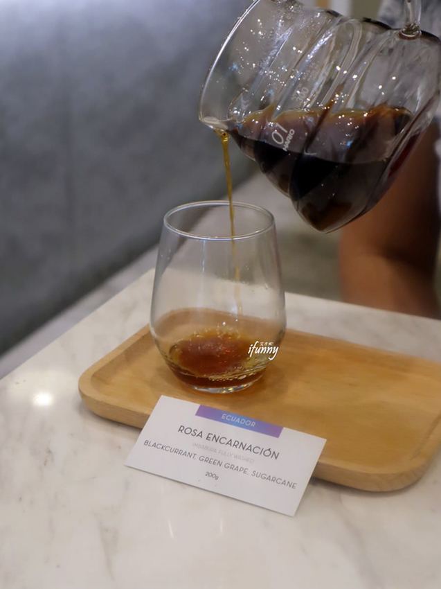 [西門站]Settled Cafe~香港冠軍咖啡豆Cupping Room Coffee Roasters/有餐廳水準的餐點/西門舊時文化區新亮點 - ifunny 艾方妮的遊樂場