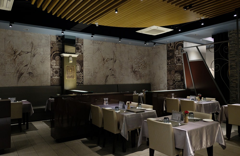 [台南]東區 美國安格斯認證牛排 台南西餐 東西小棧牛排法式餐廳 節慶聚餐公司包場推薦 Weast steak house