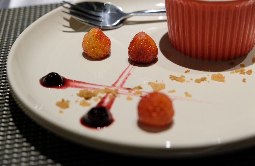 [台南]東區 美國安格斯認證牛排 台南西餐 東西小棧牛排法式餐廳 節慶聚餐公司包場推薦 Weast steak house