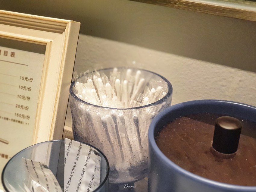 source: imgur.com 台南住宿|友愛街旅館U.I.J Hotel & Hostel(房間篇)-在設計旅店裡品味生活