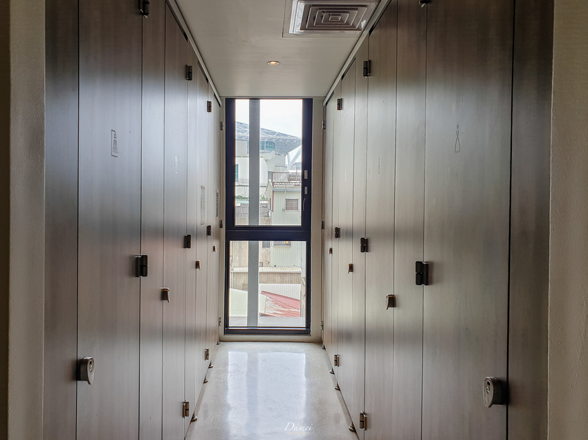 source: imgur.com 台南住宿|友愛街旅館U.I.J Hotel & Hostel(房間篇)-在設計旅店裡品味生活