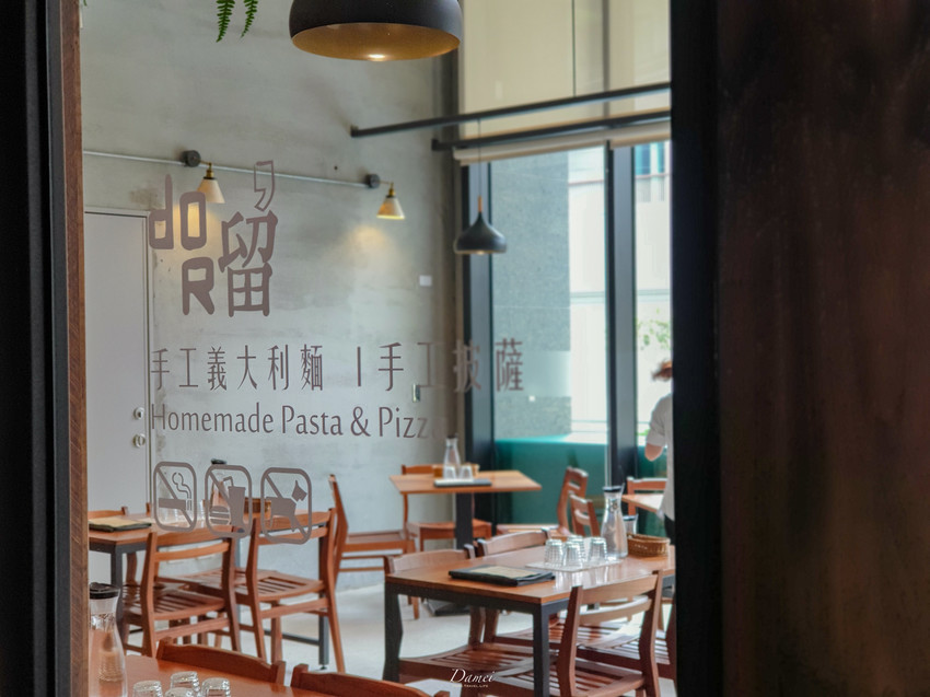 source: imgur.com 台南住宿|友愛街旅館U.I.J Hotel & Hostel(設施篇)-在設計旅店裡品味生活