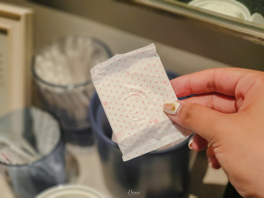 source: imgur.com 台南住宿|友愛街旅館U.I.J Hotel & Hostel(房間篇)-在設計旅店裡品味生活