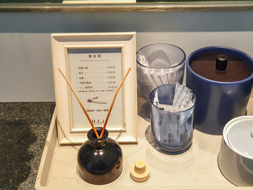 source: imgur.com 台南住宿|友愛街旅館U.I.J Hotel & Hostel(房間篇)-在設計旅店裡品味生活