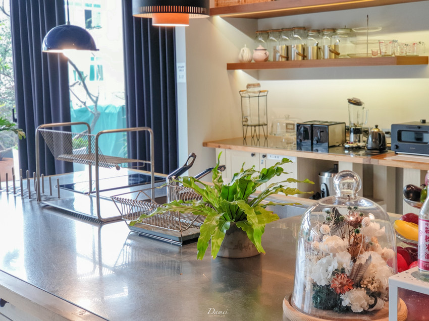 source: imgur.com 台南住宿|友愛街旅館U.I.J Hotel & Hostel(設施篇)-在設計旅店裡品味生活